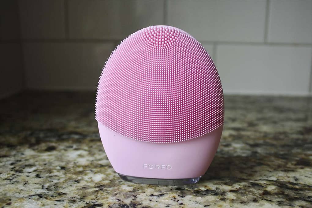 FOREO Luna 3 Facial Cleansing Brush Perfect Gifts for Sister
