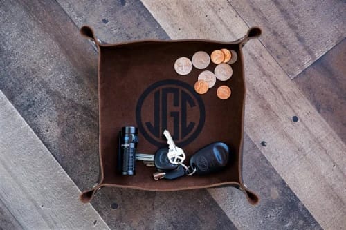 Monogrammed Leather Valet Tray Best Housewarming Gifts for Guys